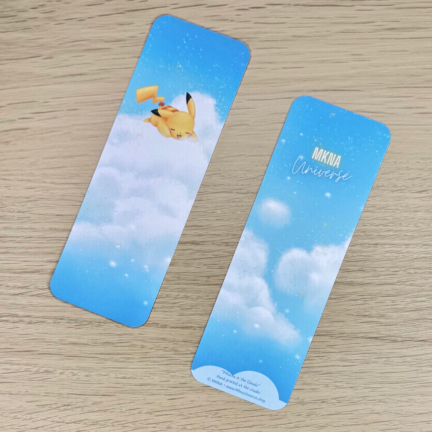 Marque-page papier - Pikachu in the Clouds